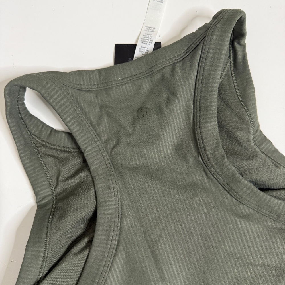 Lululemon blissful bend tank army green high neck crop top size 8 - Picture 4 of 7